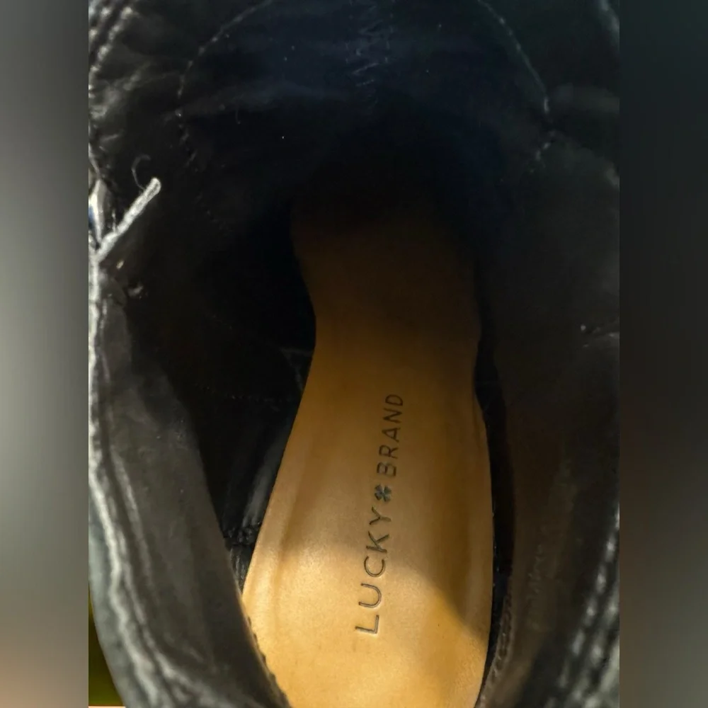 LUCKY Brand Genuine Leather Basel Ankle Bootie Women’s Size 9 Zip sides - Picture 11 of 11